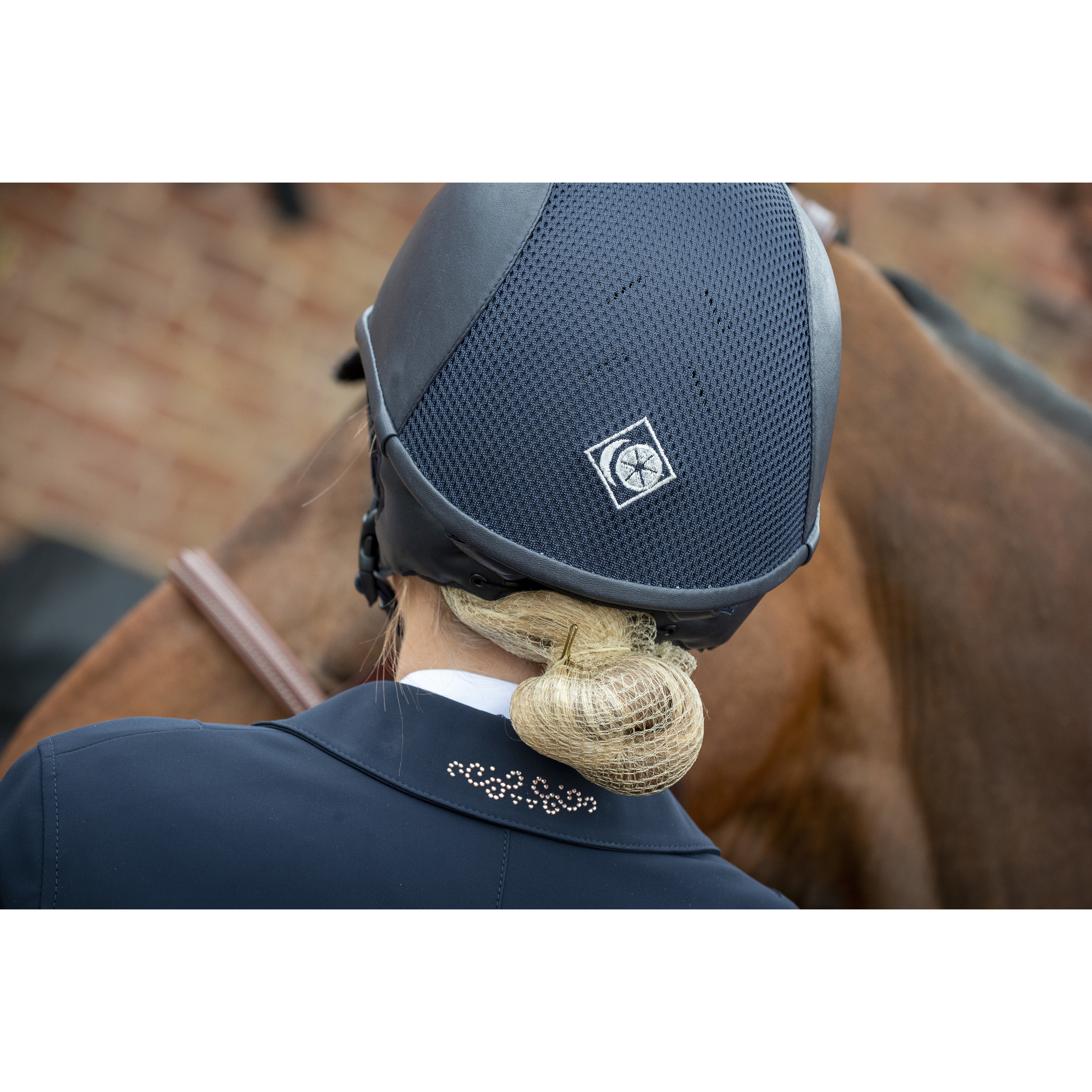Charles Owen Unisex AYR8 Plus Leather Look Helmet AYR82022