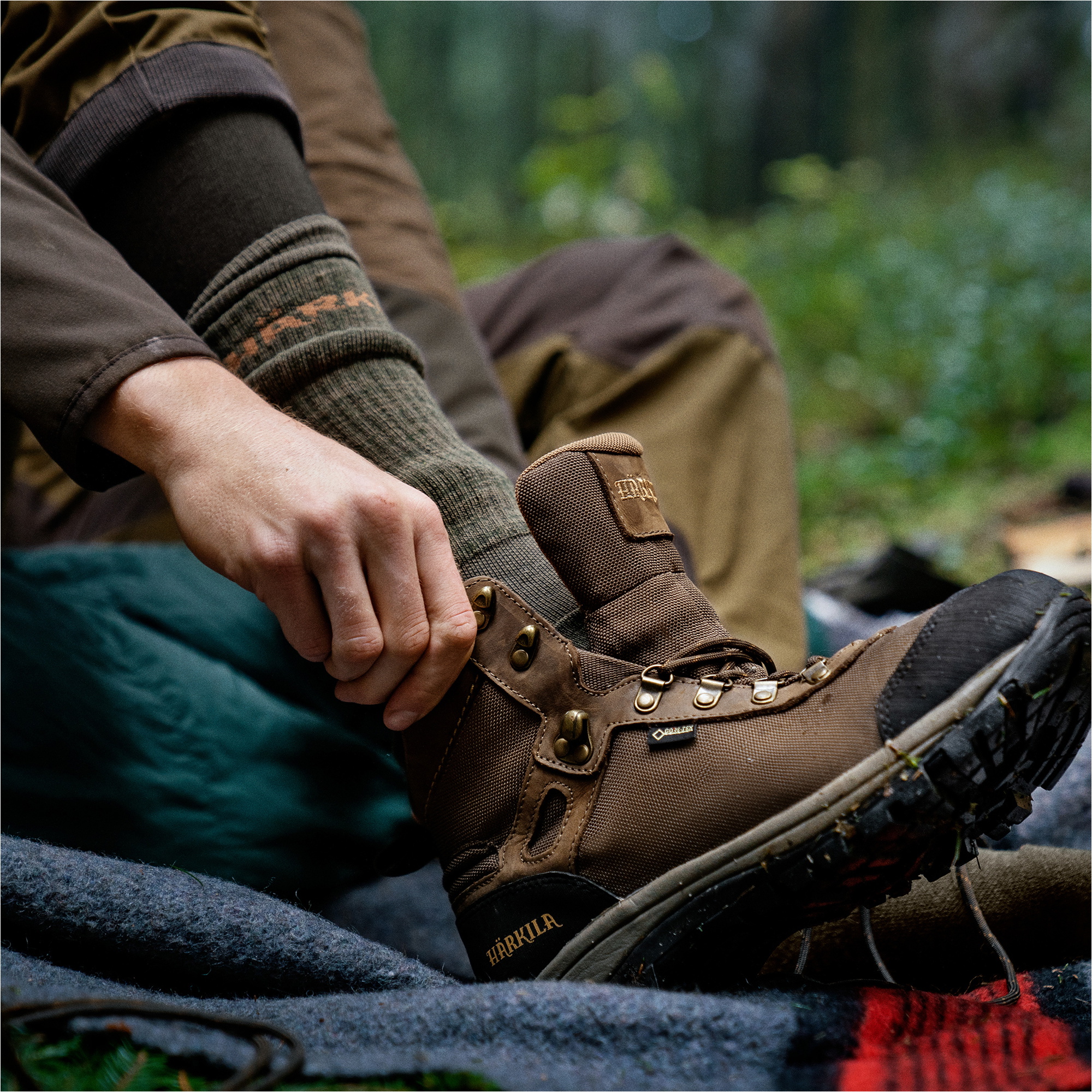 2022 Harkila Pro Hunter 2.0 Long Socks 170109163 - Willow Green / Shadow Brown