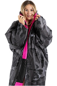 Dryrobe Advance Long Sleeve Change Robe V3 DR104V3 - Black Camo / Pink