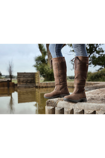 bottes marron foncé